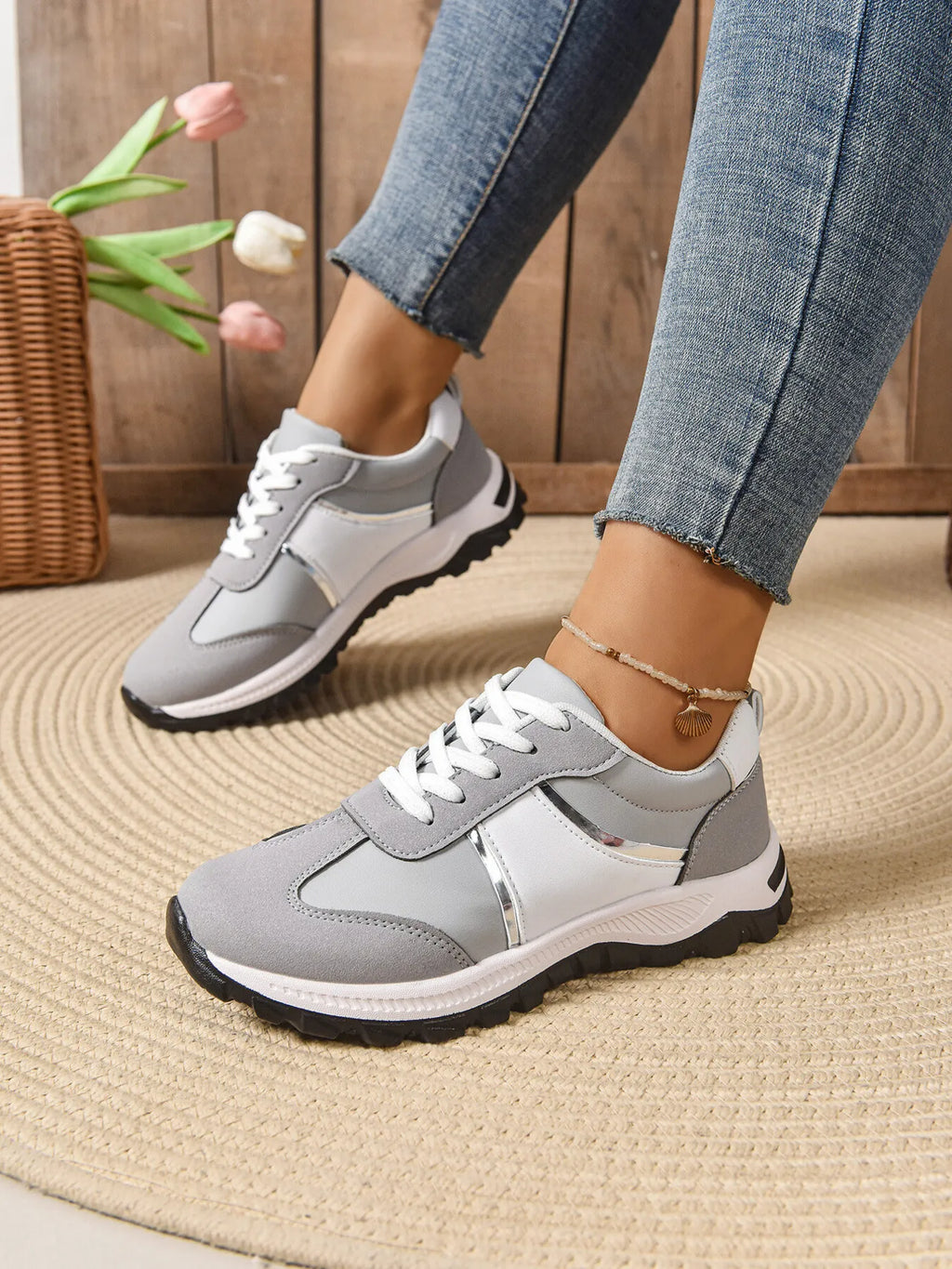 Women's Sneakers PU Leather Contrast Lace Up Flat Casual Shoes 716983385ced4f81a6902ce6dee5d1a8-Max-Origin Trendsi