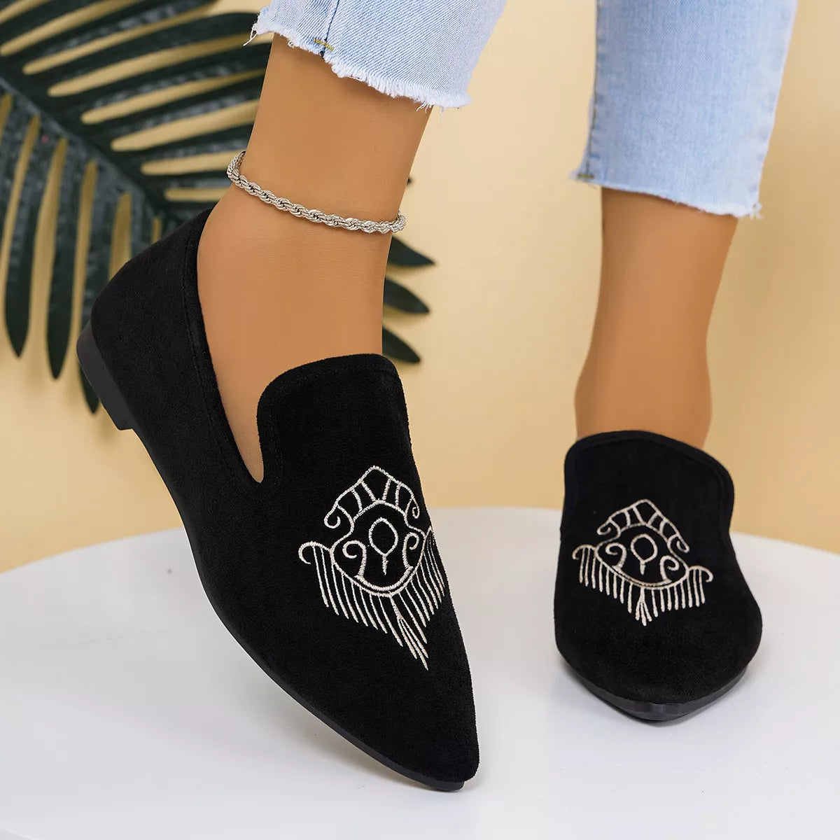 Women's Slip-Ons Point Toe Embroidered for Effortless Style Flat Shoes Style C 729dd7a2f4bc4b1ebf07b84f31a9f249-Max-Origin Trendsi