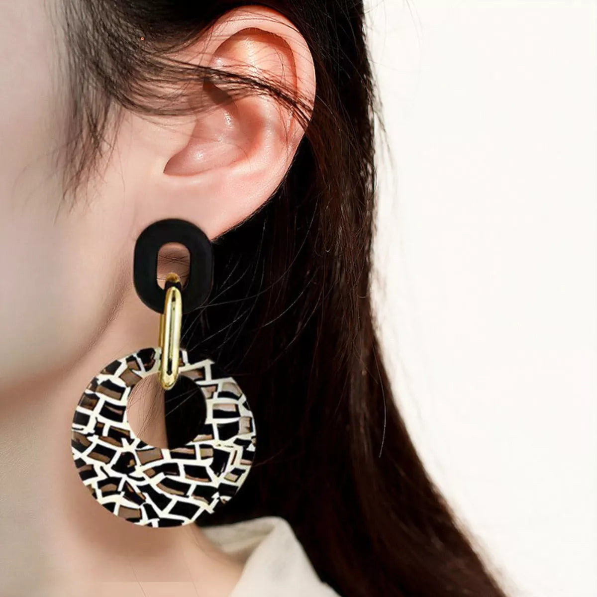 Leopard Dangle Earrings Printed Circle 18K Gold-Plated Women's Jewelry Black One Size 7480ebfa-8e9d-4fbf-82ef-4050f6f60e48-Max-Origin Trendsi