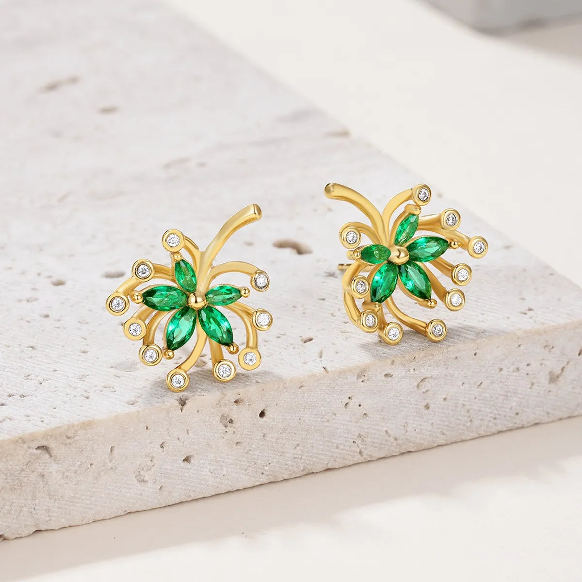 18K Gold-Plated Stud Earrings Flower Green Moissanite Stone 925 Sterling Silver 75c0106b-0f35-4e05-936e-d65c869bfeee-Max-Origin Trendsi