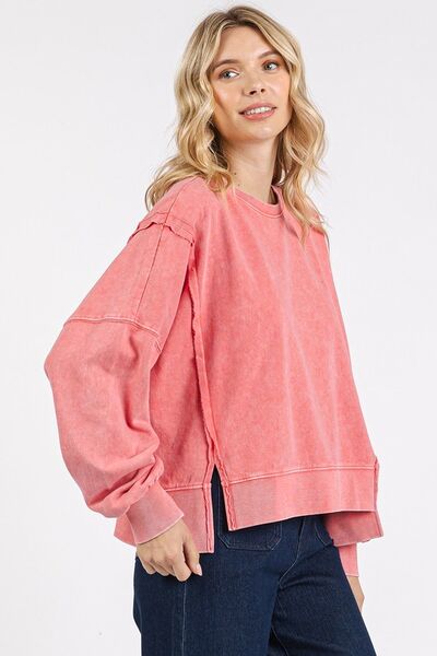 Mittoshop Sweatshirt Stylish Side Slit Strawberry Exposed Seam Long Sleeve Top 771e5189-614c-4598-bf88-733c9050ee82-Min Trendsi