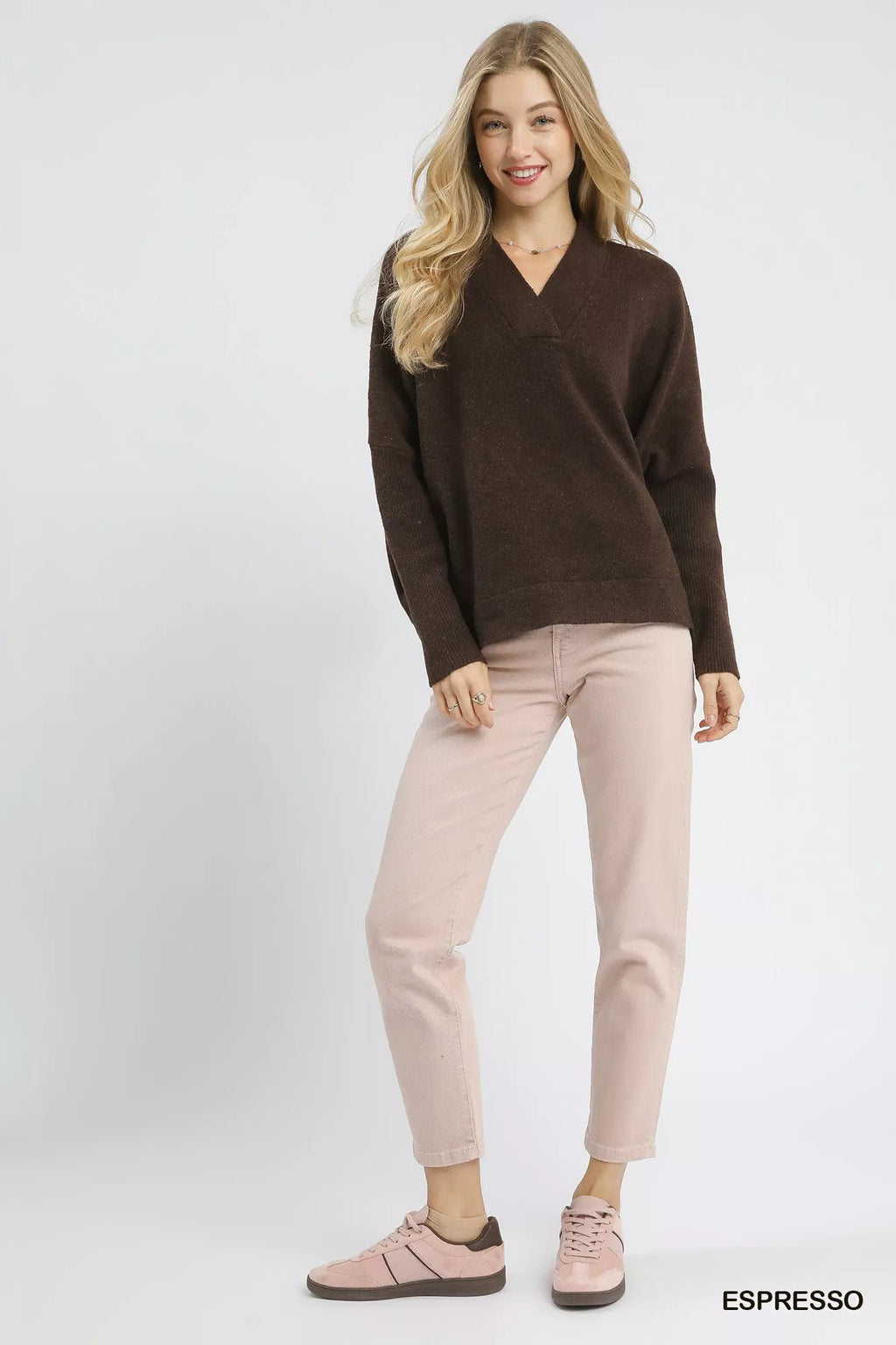 Umgee Sweater Brown V-Neck with Wide Trim Detail Ribbed Pullover 77bdc36e-91db-45a1-a2cc-95ff986a1a54-Max-Origin Trendsi