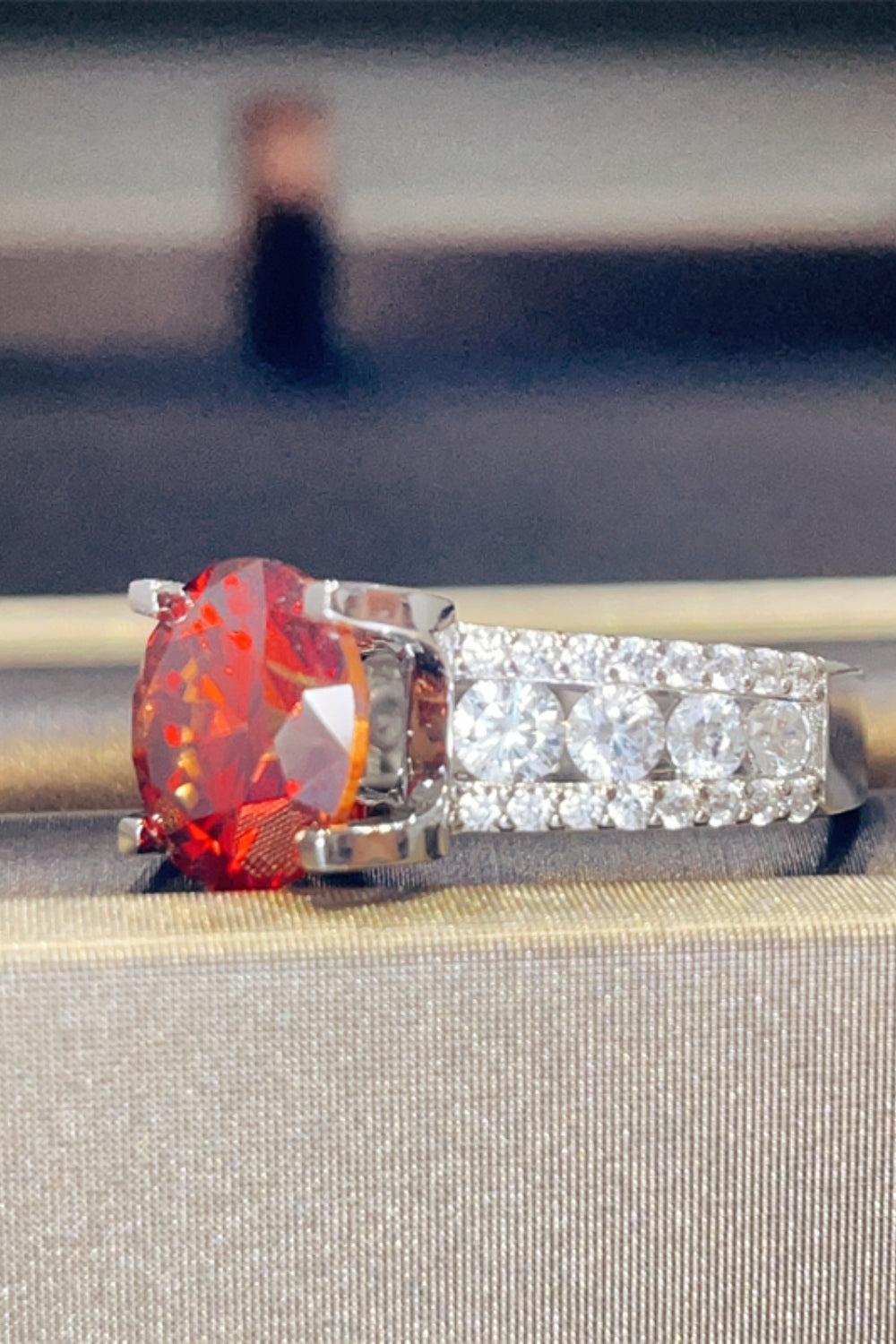 Silver Ring 5 Carat Moissanite Scarlet Stone Round 925 Sterling Platinum-plated 7818eb1c-8329-4cd0-bca8-24457ea982db-Max Trendsi