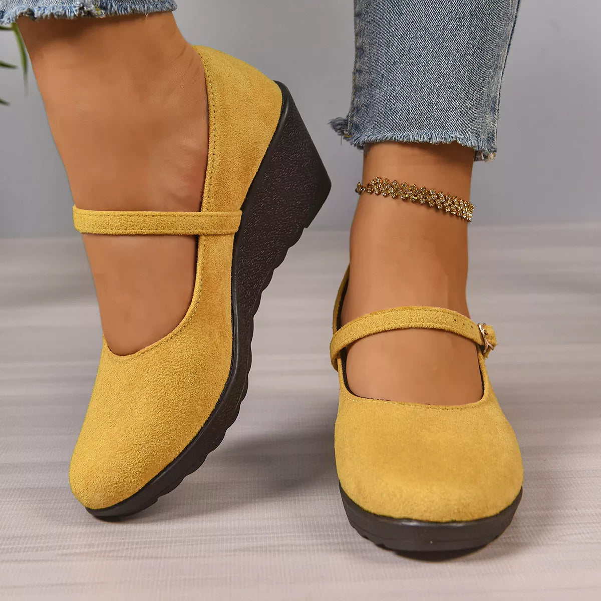 Women's Loafers Faux Suede Round Toe Wedge High Heels Shoes Yellow 79be076cef9b4519aa661a8376deeb54-Max-Origin Trendsi