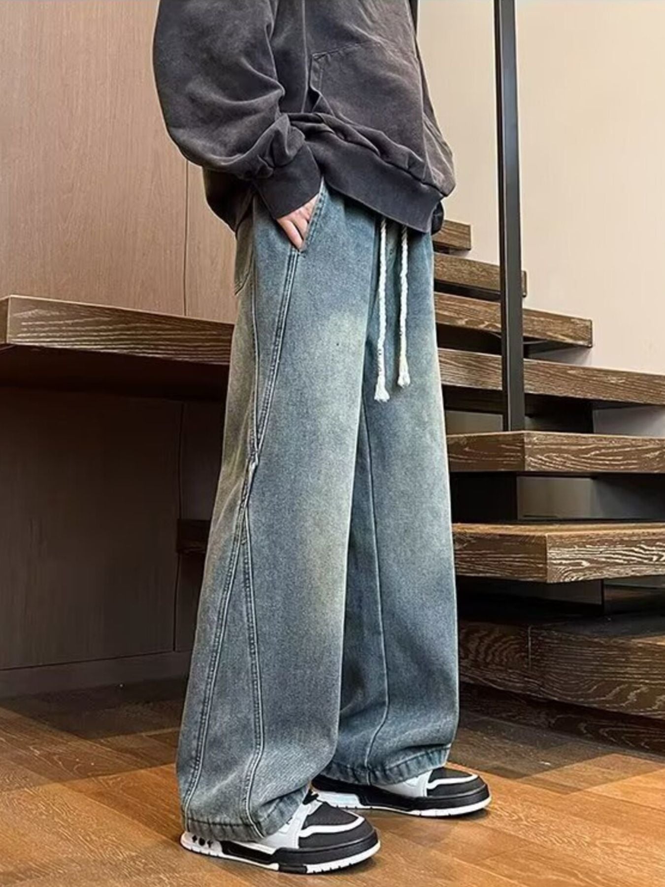 7b70283c-8e0d-4471-8923-fd104c513840-Max