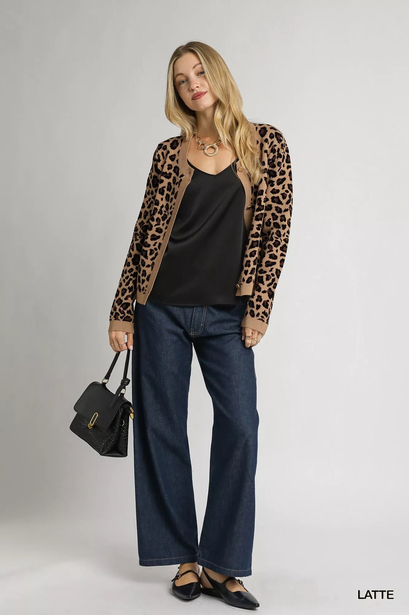 Umgee Leopard Print Cardigan Buttoned Long Sleeve with Front Pockets 7bbc3e52-9d2c-45c8-82c2-c27b96e5e7e9-Max-Origin Trendsi