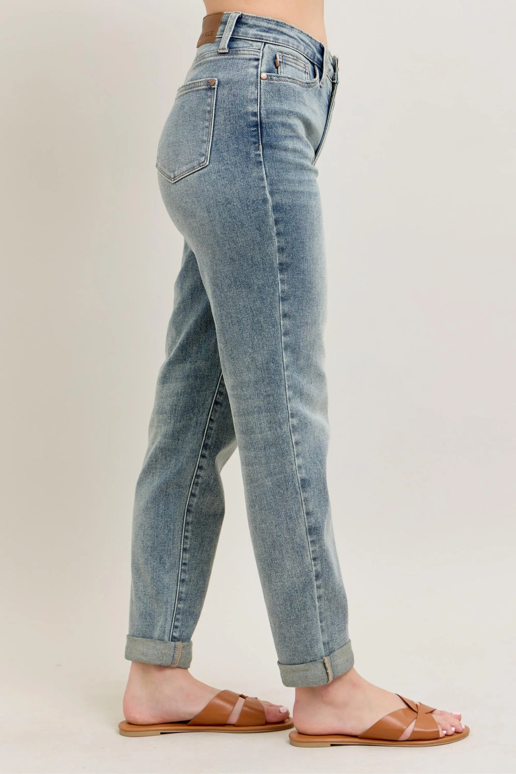 Judy Blue Jeans High Wasited Medium Wash Double Roll Cuff Bf Denim Pants 7c52d959ffdb4a80a969ca19910bdd97-Max-Origin Trendsi