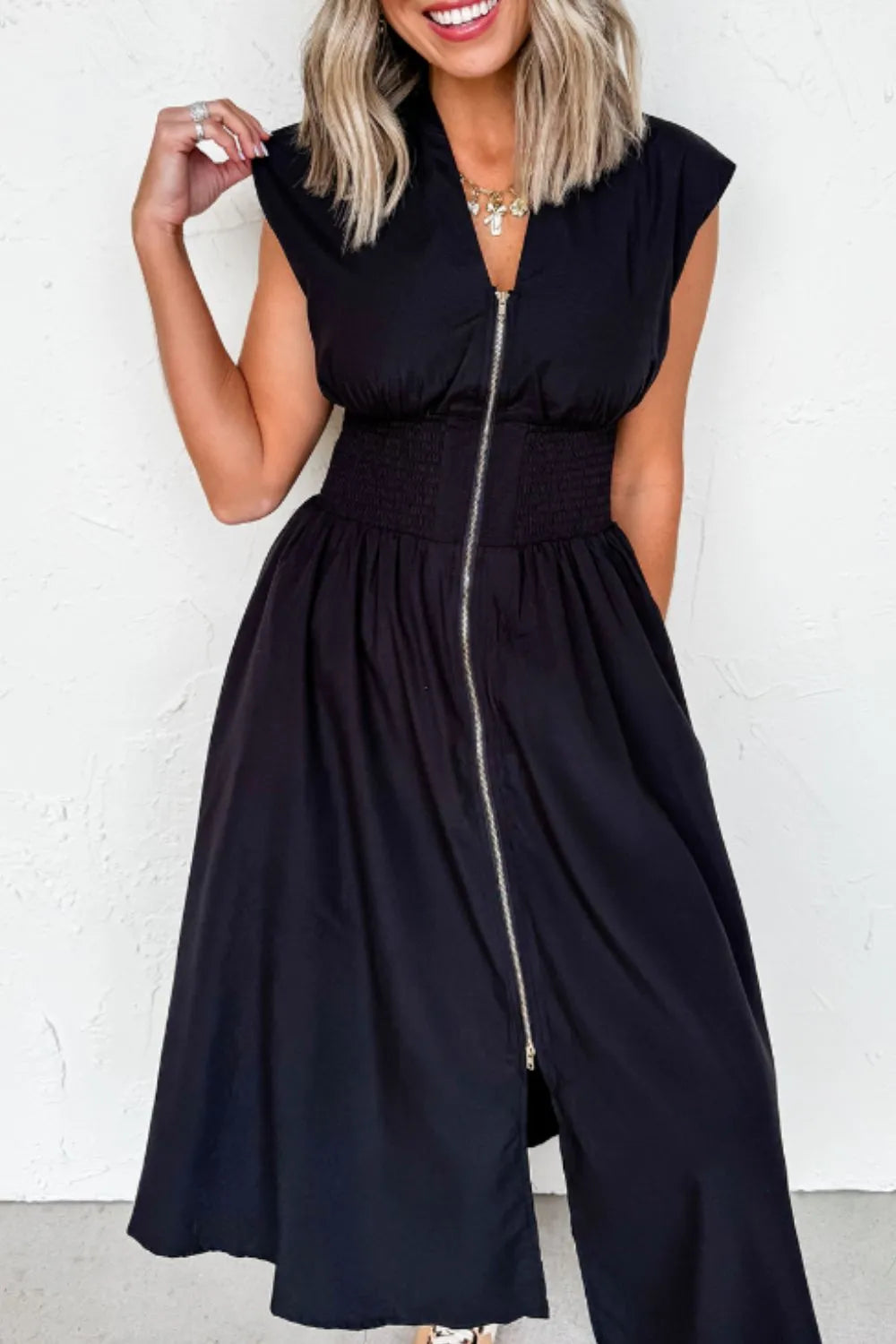 Maxi Dress Black Zip-Front Sleeveless Pocketed Oversized Ruffle 7cb7b4ea-323c-4663-80c3-cdbe165bff3f-Max-Origin Trendsi