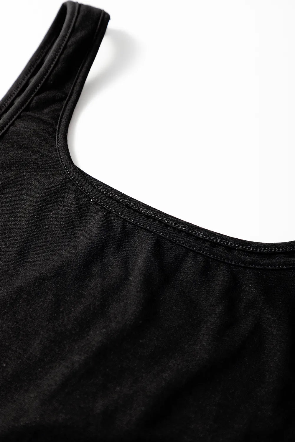 Black Jumpsuit Cutout Scoop Neck Wide Strap Wide-Leg Pocketed Overall 7d011fa5-5841-4895-a329-d84ac08ab8fb-Max-Origin Trendsi