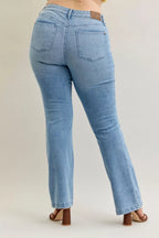 Judy Blue Bootcut Jeans Mid Rise with Contrast Wash & Front Patch Pockets 7dea04f2-e773-4dad-9a0a-f11470c06838-Max-Origin Trendsi