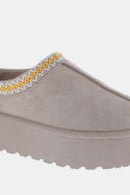 Weeboo Slip-On Boots Platform Embroidered Trim Winter Shoes USA Stock 7e6d8802-0c05-463f-ba7e-2b12182b4fee-Max Trendsi