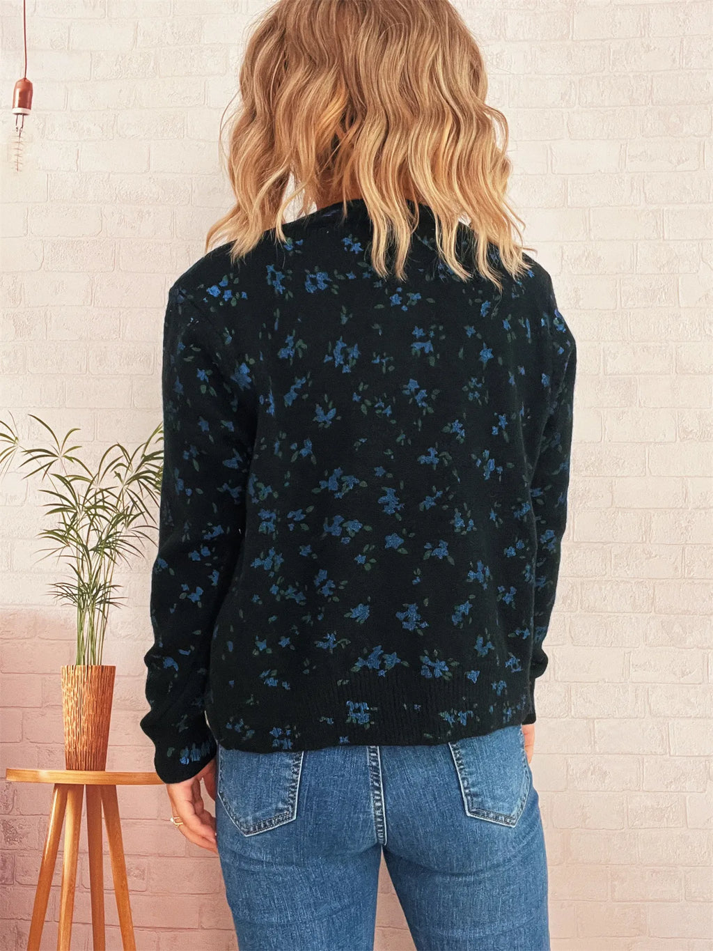 Women's Cardigan Floral Button-Up Long Sleeve Knit Round Neck 7f444e85c617484eb5c8fbebf13ccb83-Max-Origin Trendsi