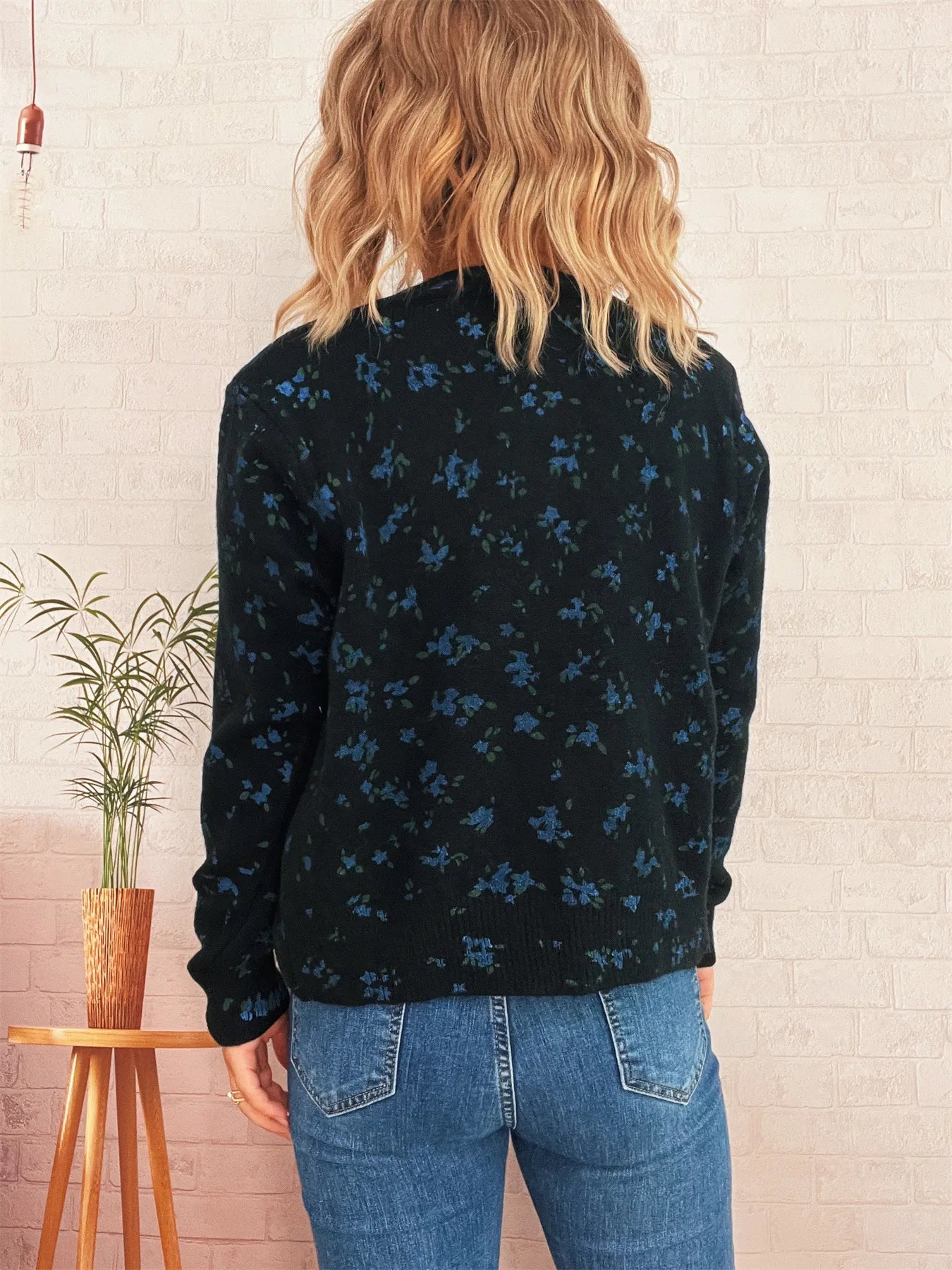 Women's Cardigan Floral Button-Up Long Sleeve Knit Round Neck 7f444e85c617484eb5c8fbebf13ccb83-Max-Origin Trendsi