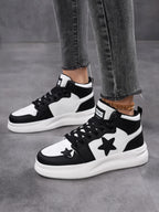 Women's Sneakers Star Pattern Lace Up Pu Leather Flat Shoes 81c955b2b99e47ddab8e61b339f42ec9-Max-Origin Trendsi