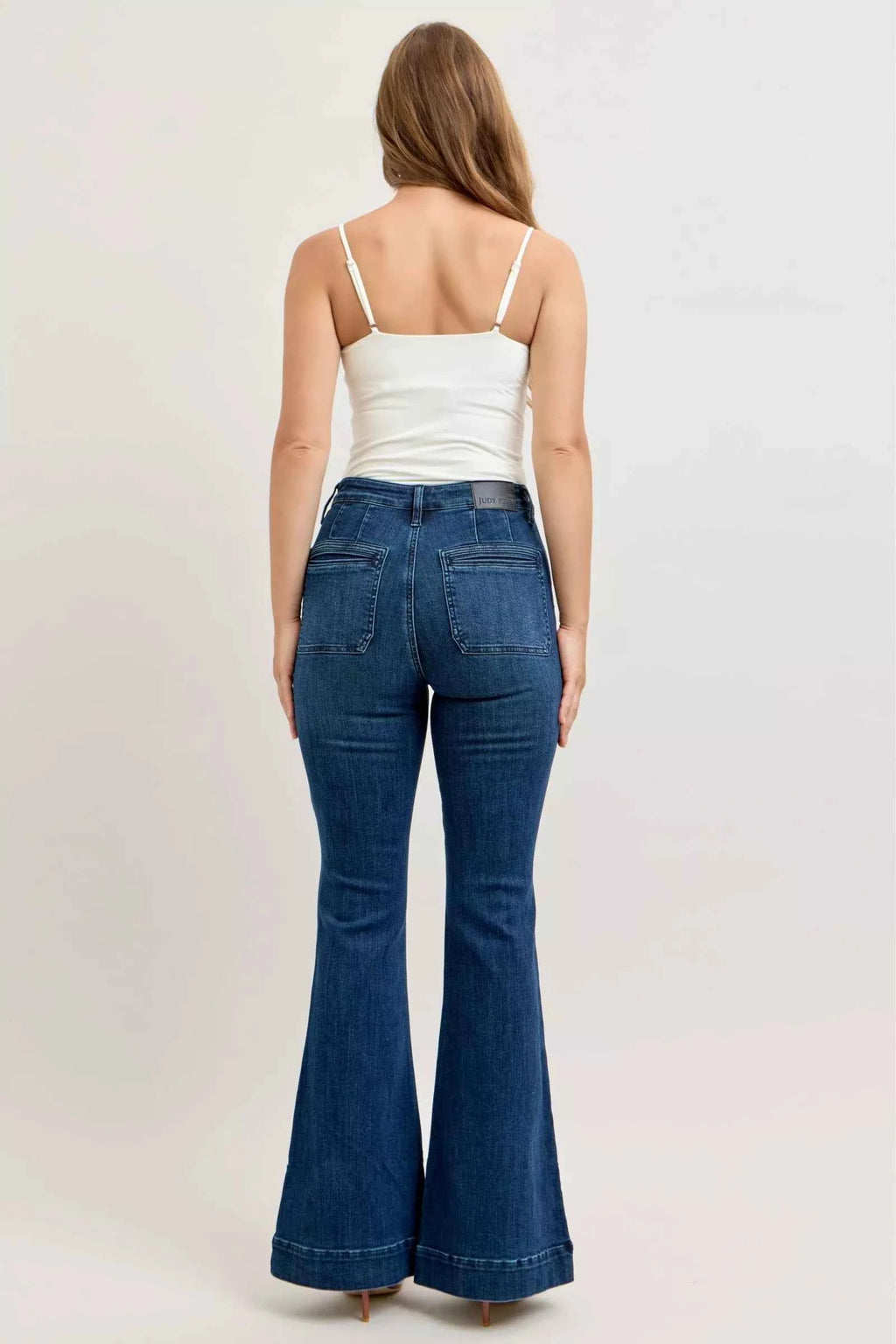 Judy Blue Flare Jeans High-Waisted with Front Pockets Dark Washed Denim 8298d61c-7f4a-48c0-93c8-339343328175-Max-Origin Trendsi