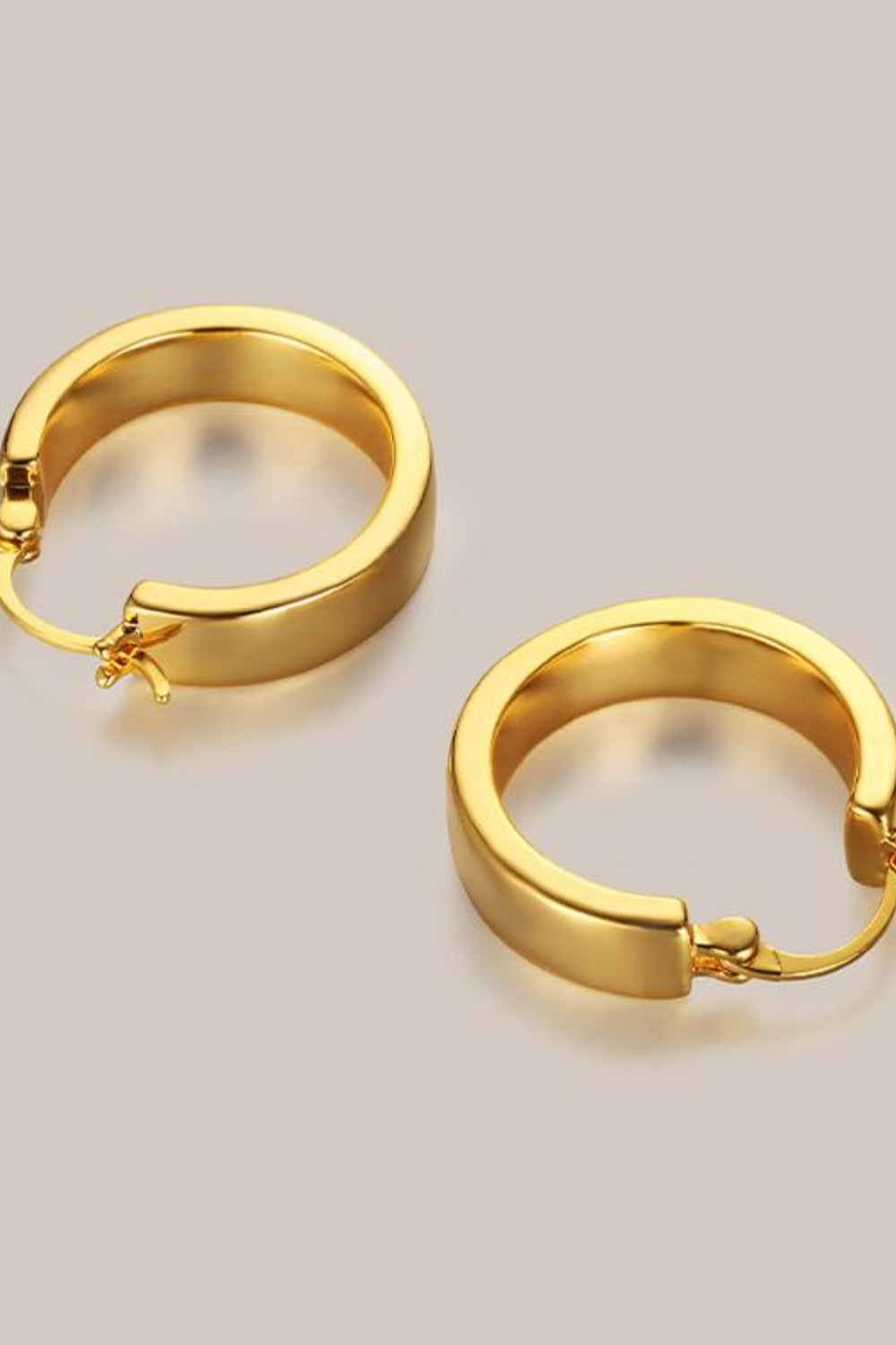 Hoop Huggie Earrings Gold-Plated Brass Round Women Golden Jewelry 84501fb6-0416-4773-a59a-41410fcad8f4-Max Trendsi
