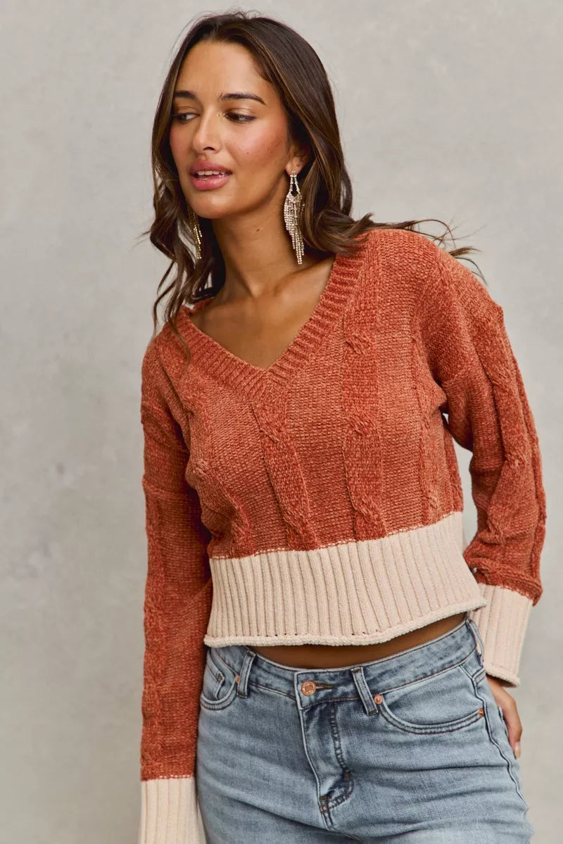 SO ME Cropped Sweater Rust Contrast Chenille Cable Knit V Neck Top 847496718bbb4ee3aaa603348ff2587f-Max-Origin Trendsi