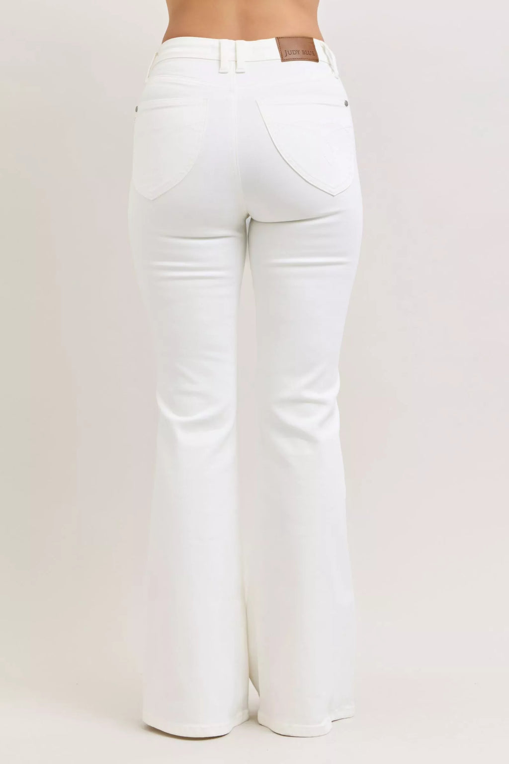 Judy Blue White Flare Jeans High-Waisted Tummy Control Denim Pants 85caa0c2-98c9-43c7-a122-cb87a7d1d38b-Max-Origin Trendsi