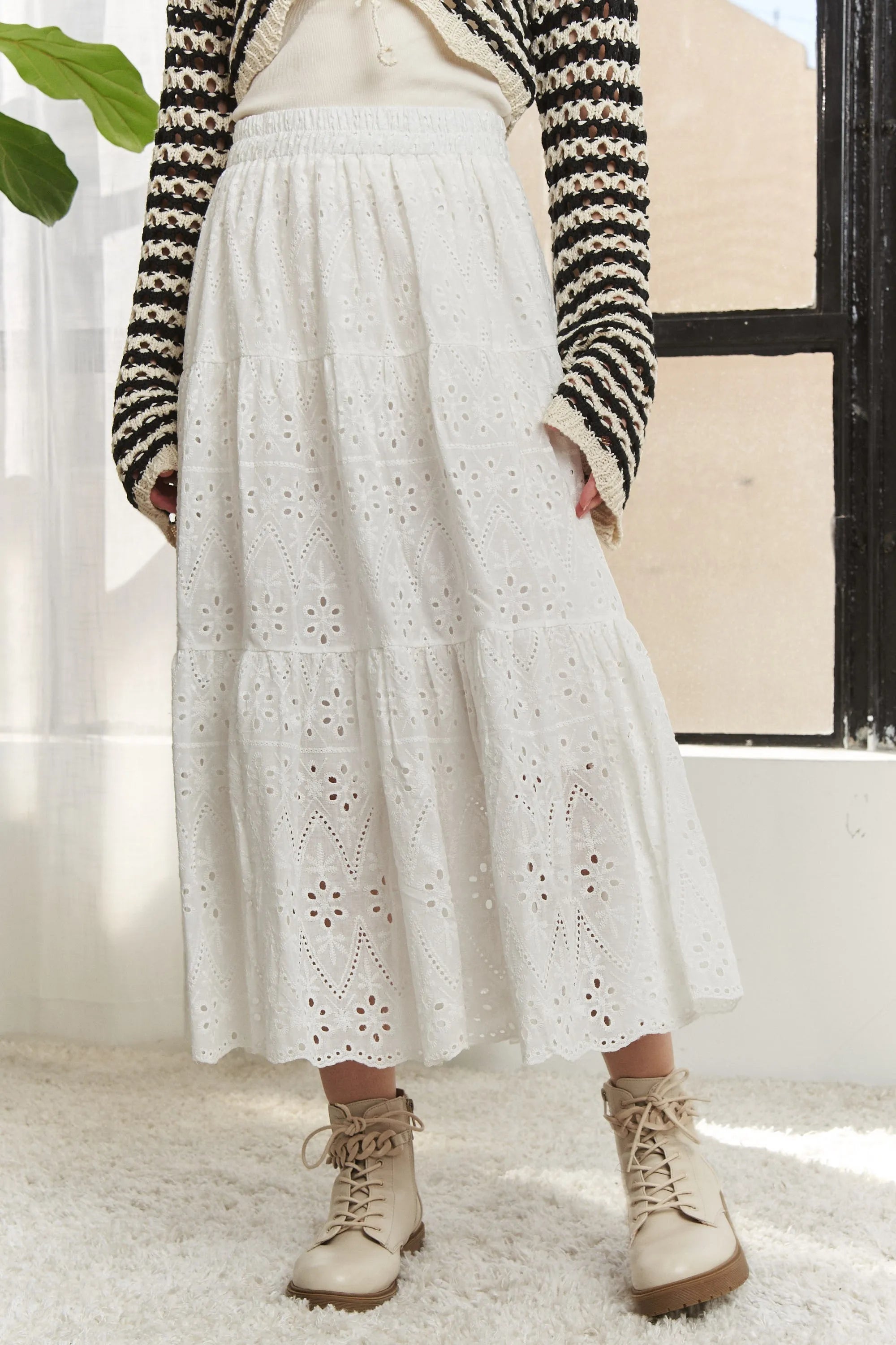 ADORA Midi Skirt White Chrochet Eyelet Elastic Waistband Tiered 86cff638-058e-4db6-a99e-3e2b620c0100-Max-Origin Trendsi