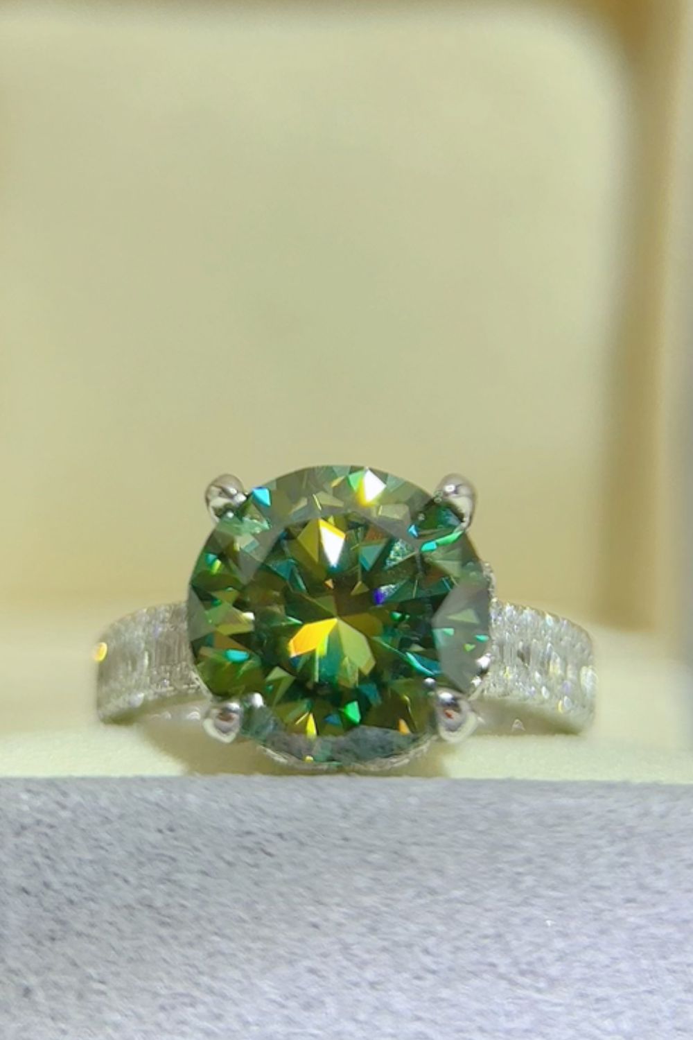 5 Carat Moissanite Dark Green Stone Silver Ring 925 Sterling Jewelry with Box 87019790-dbe0-4059-8239-736284a5d532-Max Trendsi