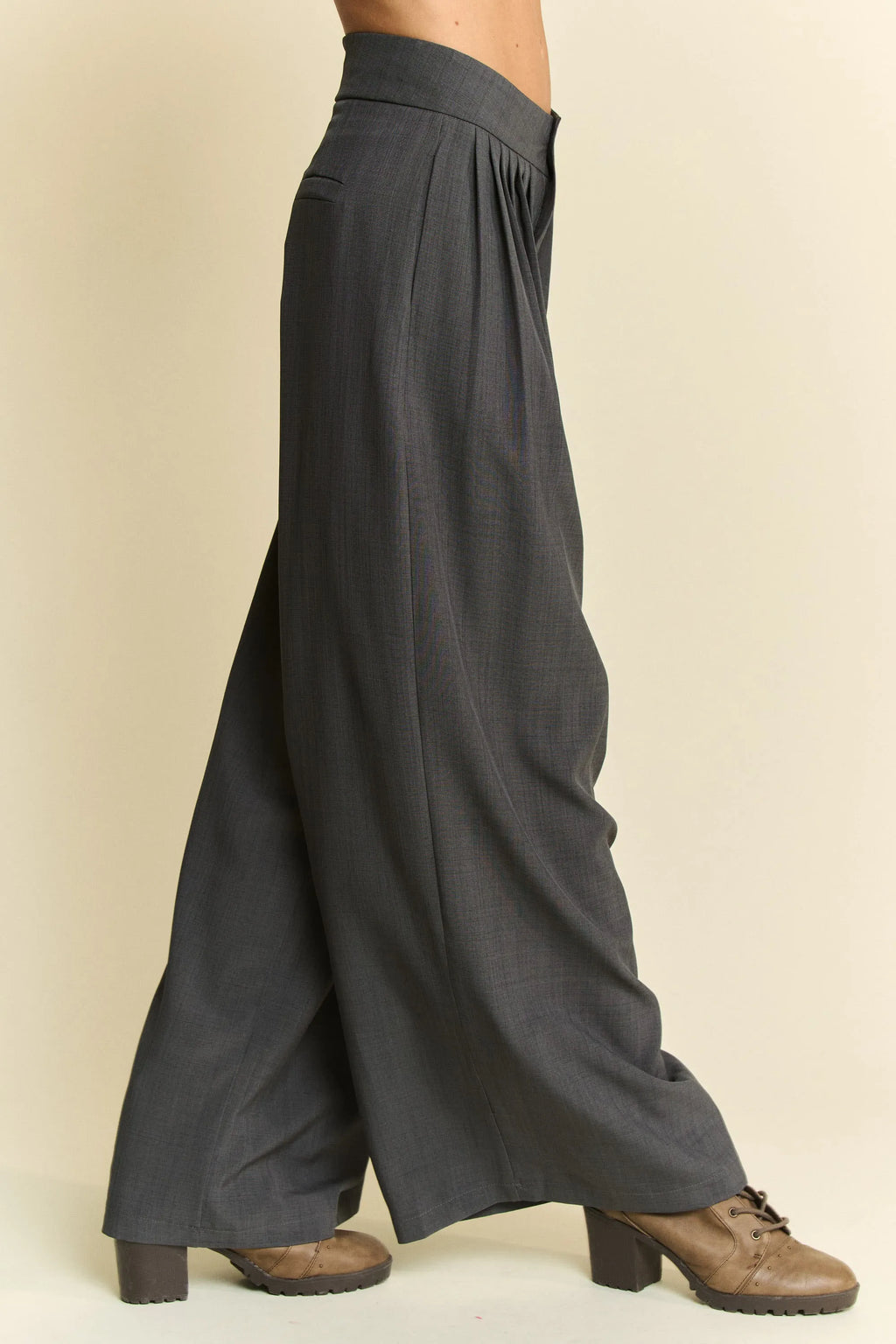 Davi & Dani Wide Leg Pants Gray Pleated High Waisted Loose Shirring Detail 873eb8d7d6a34d1996c7ce4f173e3727-Max-Origin Trendsi