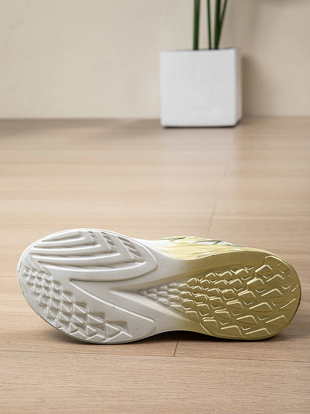 Women's Athletic Shoes Round Toe Lace Up Mesh Rubber Flat Shoes 87a82ce5e43f4fc1a318c6c59f52fff5-Max-Origin Trendsi