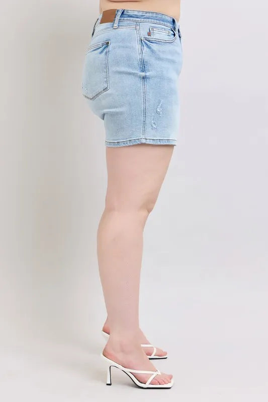 Judy Blue Denim Shorts Mid Rise Medium Washed Pocketed 88a5306b-0541-447f-8888-8e580a407baa-Max-Origin Trendsi
