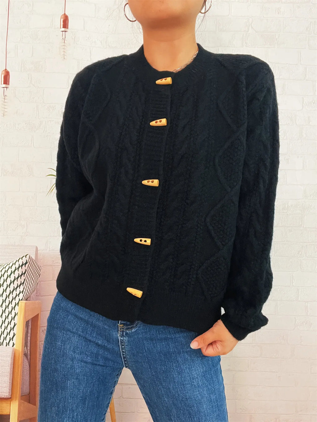 Women's Cardigan Cable Knit Button-Up Long Sleeve Knitwear 88fdd45d36f14622a4e410892577ad61-Max-Origin Trendsi