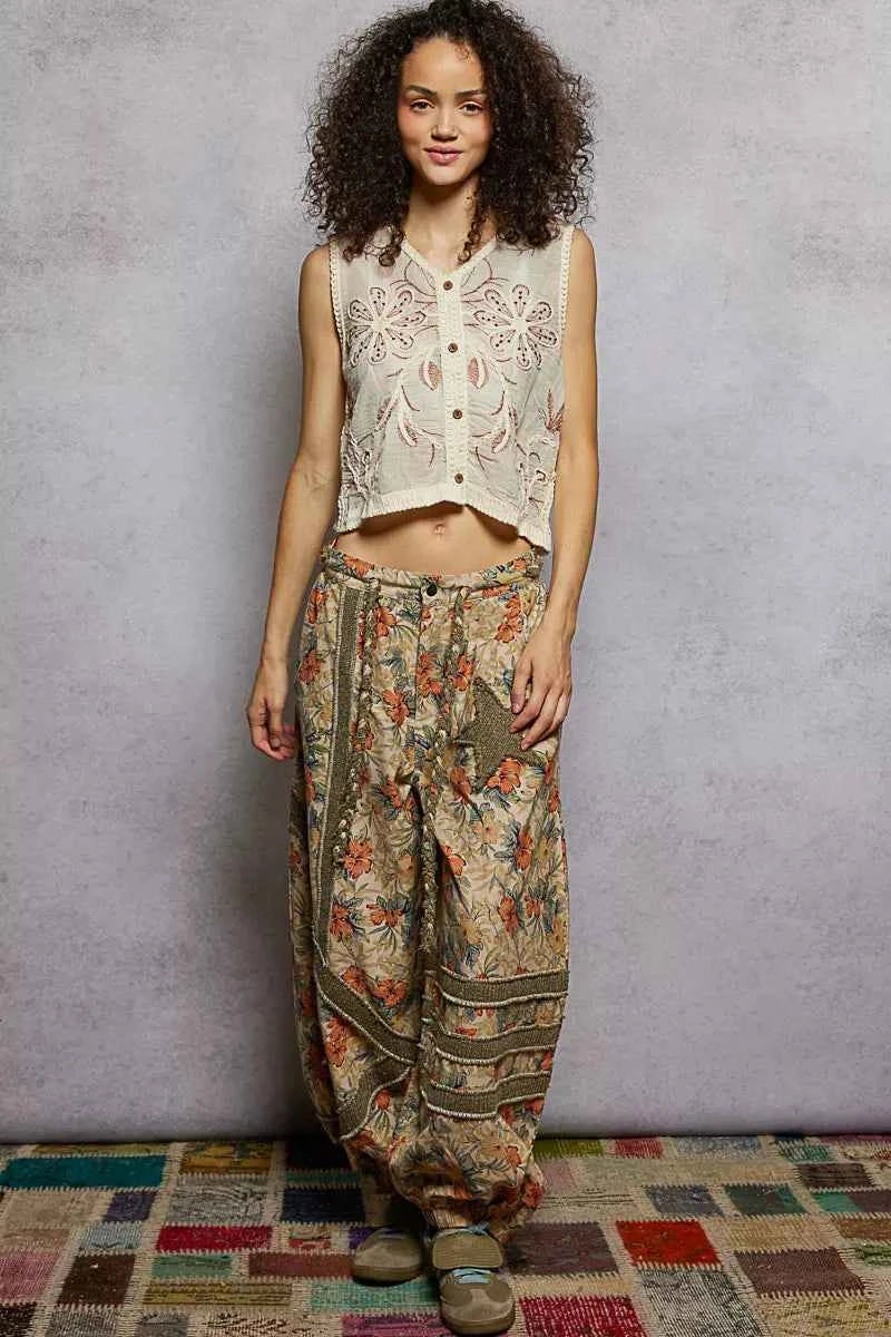POL Floral Embroidered Cropped Crochet Vest