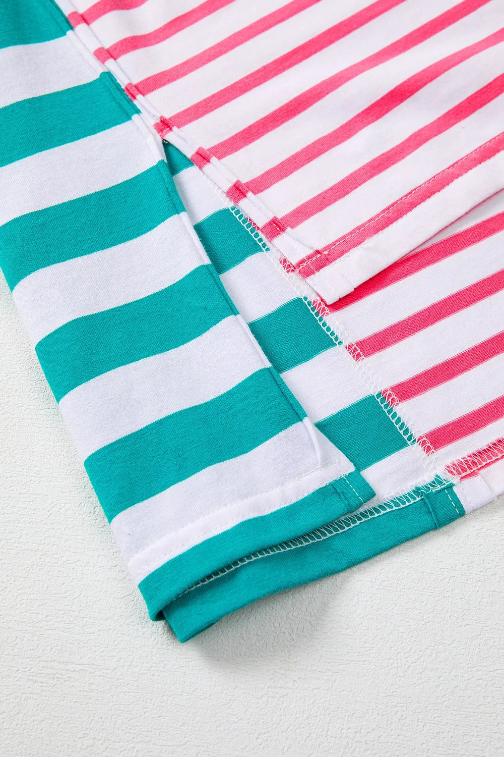 Women's T-Shirt Striped Color Block Batwing Short Sleeve Exposed seam Top 8ad99aa0-cf72-4299-80e2-31a674605792-Max-Origin Trendsi