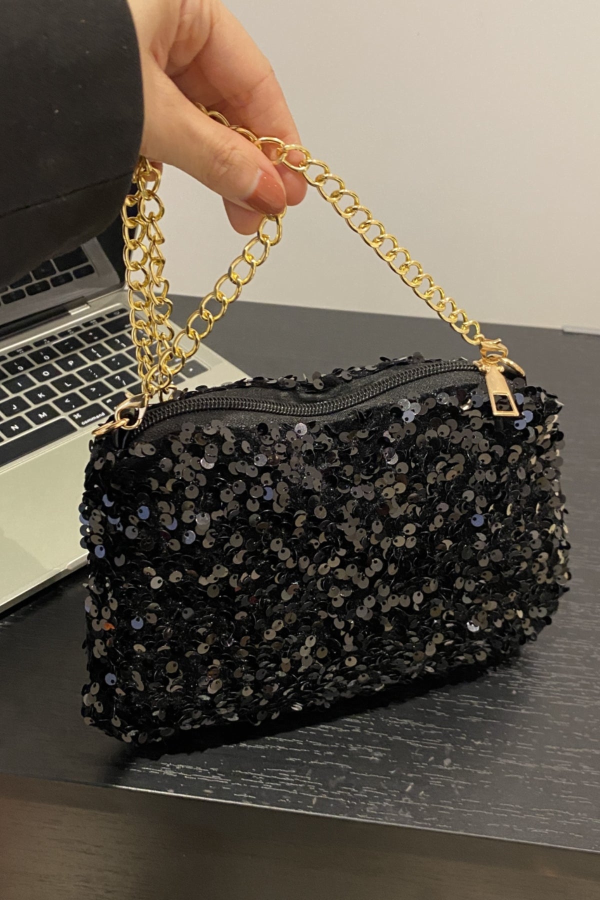 Sequin Shoulder Bag Women Small Chain Metal Strap Zipper Purses