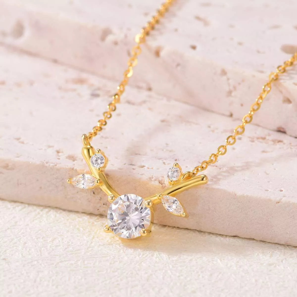 18K Gold-Plated Moissanite Necklace Flower 925 Sterling Silver 18K Gold-Plated 8d7408d5-1773-4c57-94ba-fbeb577697e5-Max-Origin Trendsi
