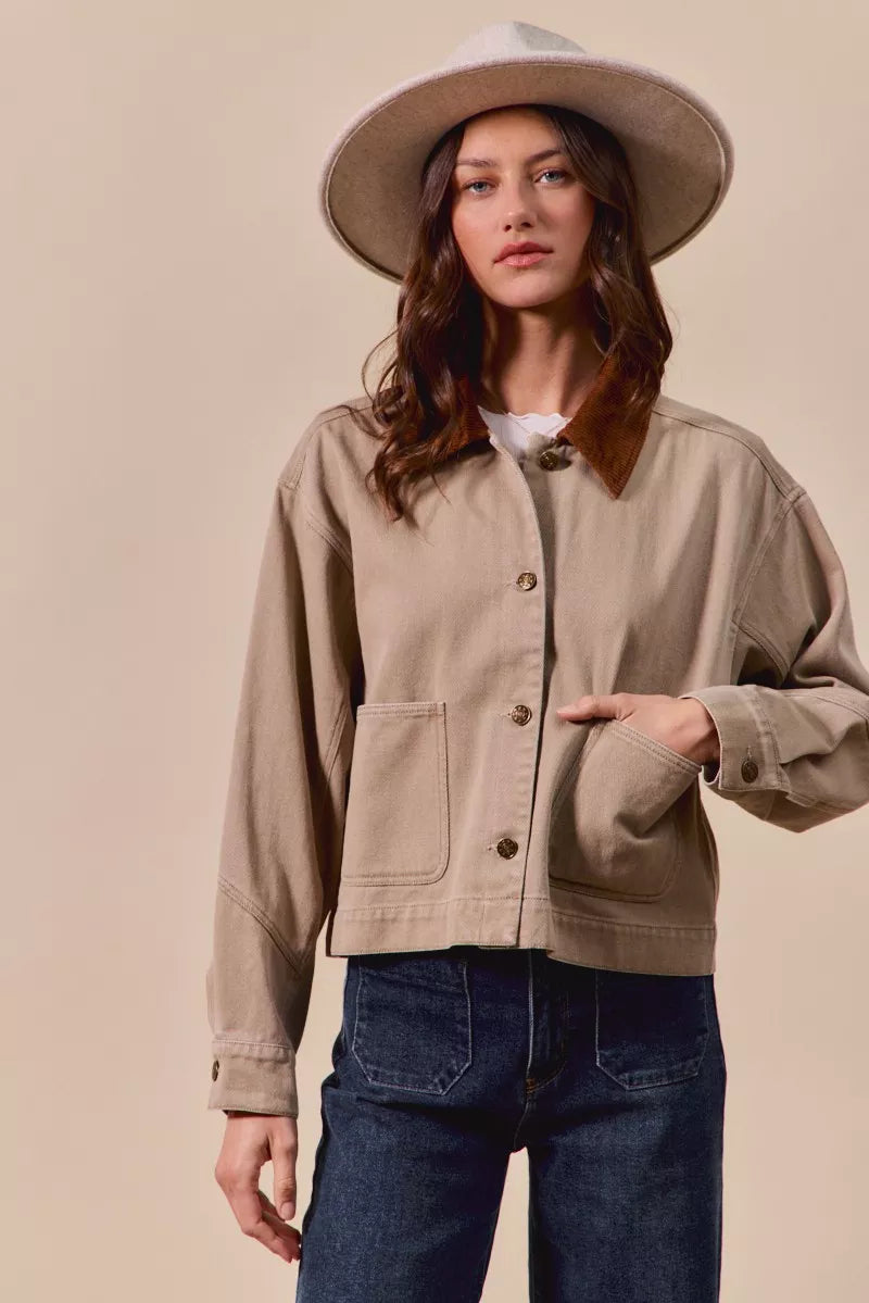 SO ME Womens Cropped Barn Jacket Cotton Twill Taupe wtih Collar and Pockets 8d771350397245809719206907344566-Max-Origin Trendsi
