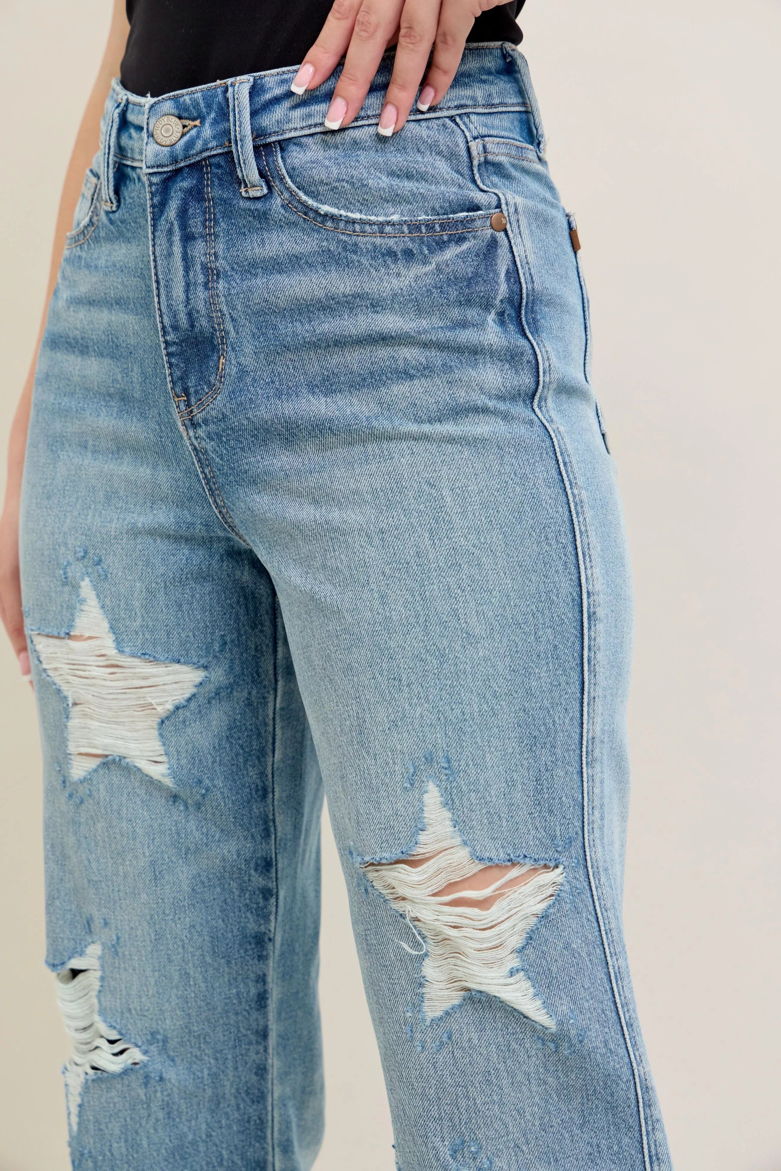 Judy Blue Rigid Magic Star Destroy 90's Straight High Waist Women's Denims 8e58360e025d4e2faebbbccbafc8e813-Max-Origin Trendsi