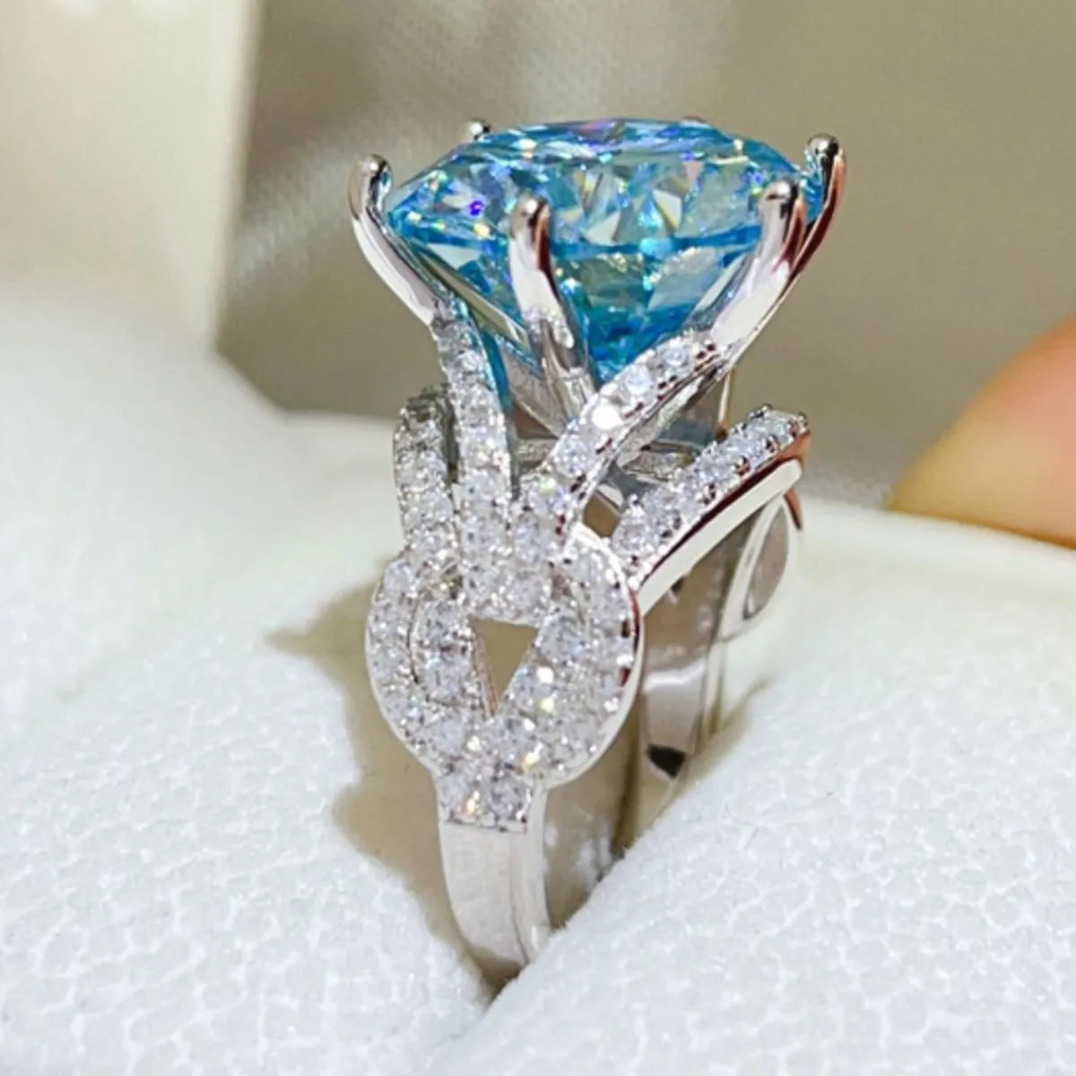 Silver Ring 10 Carat Moissanite Pastel Blue Stone 925 Sterling Platinum-plated 8ee2021e-0edb-4a46-9441-4c8f35de4af0-Max-Origin Trendsi