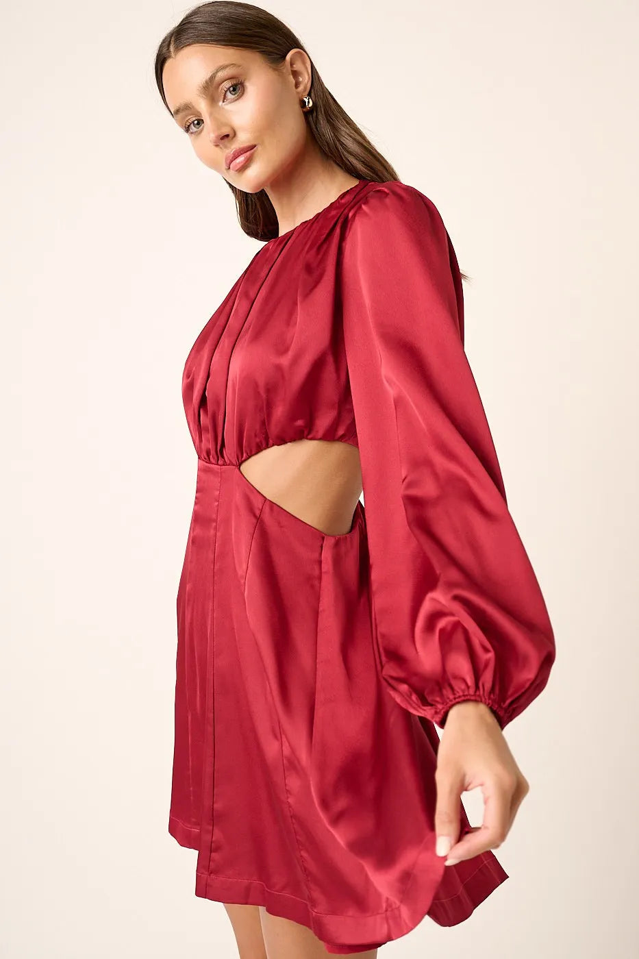 Mittoshop Mini Dress Satin Side Cutout Detail Wine Red Long Sleeve 91e2f6e5d34347bfb3a1eaa73ca4d9fa-Max-Origin Trendsi