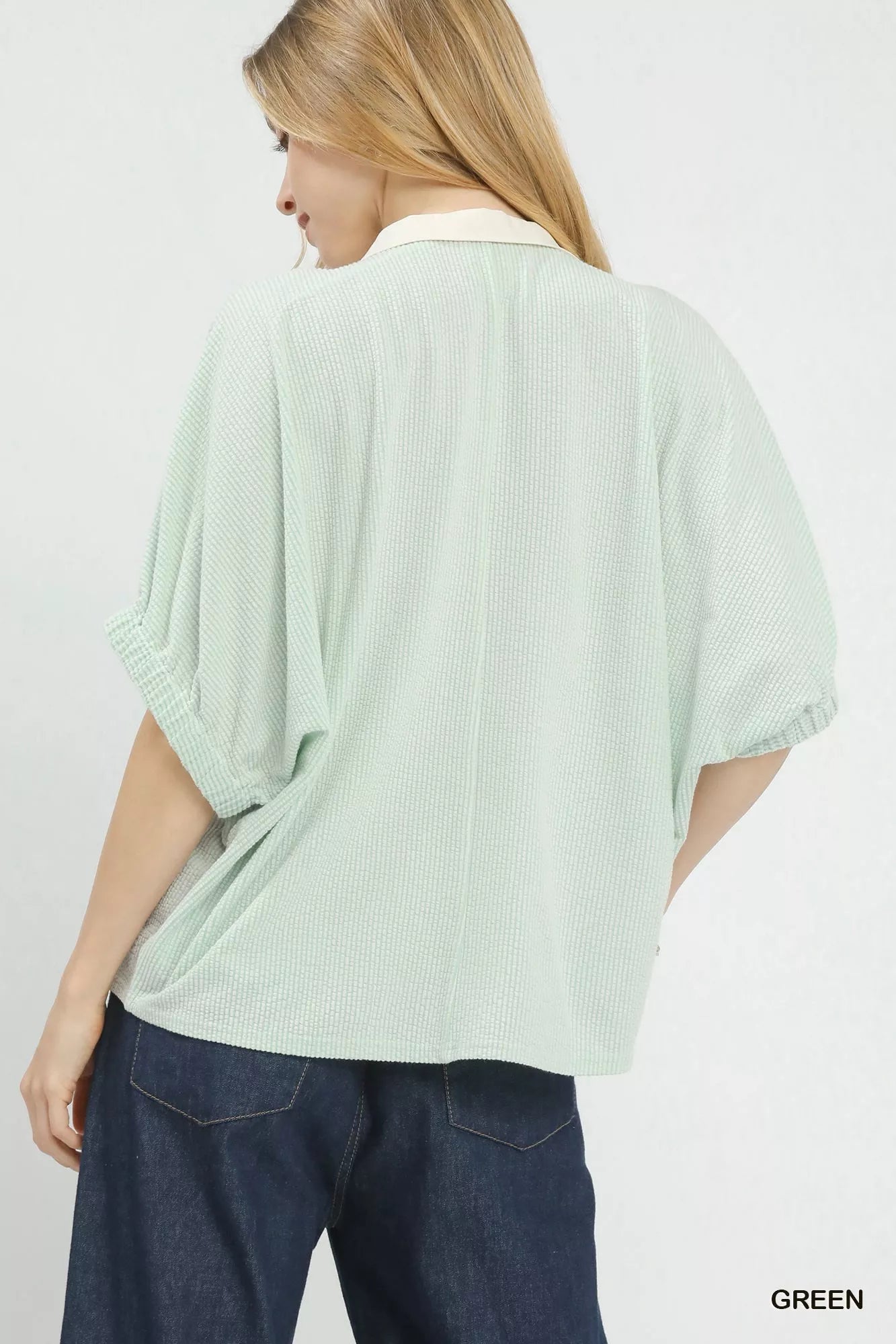 Umgee Blouse Green Contrast Collar V-Neck Top Short Sleeve 924fe2a8-b4ed-43b0-86bf-179efc36979a-Max-Origin Trendsi