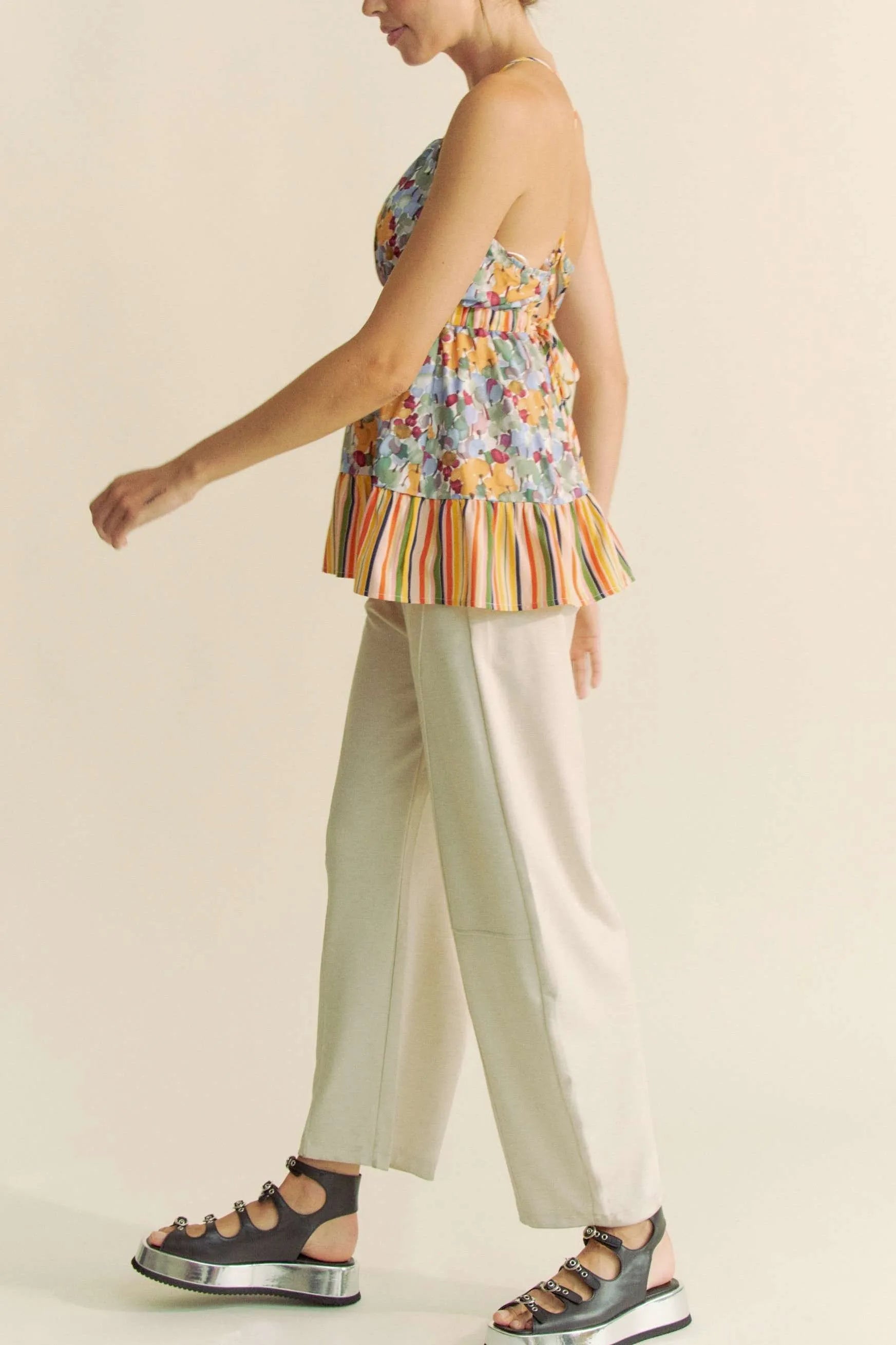 Davi & Dani Women's Tank Top Floral Smocked Sleeveless Ruffle Back Tied 9361717ff58442e0aa4b210a5c734d2a-Max-Origin Trendsi