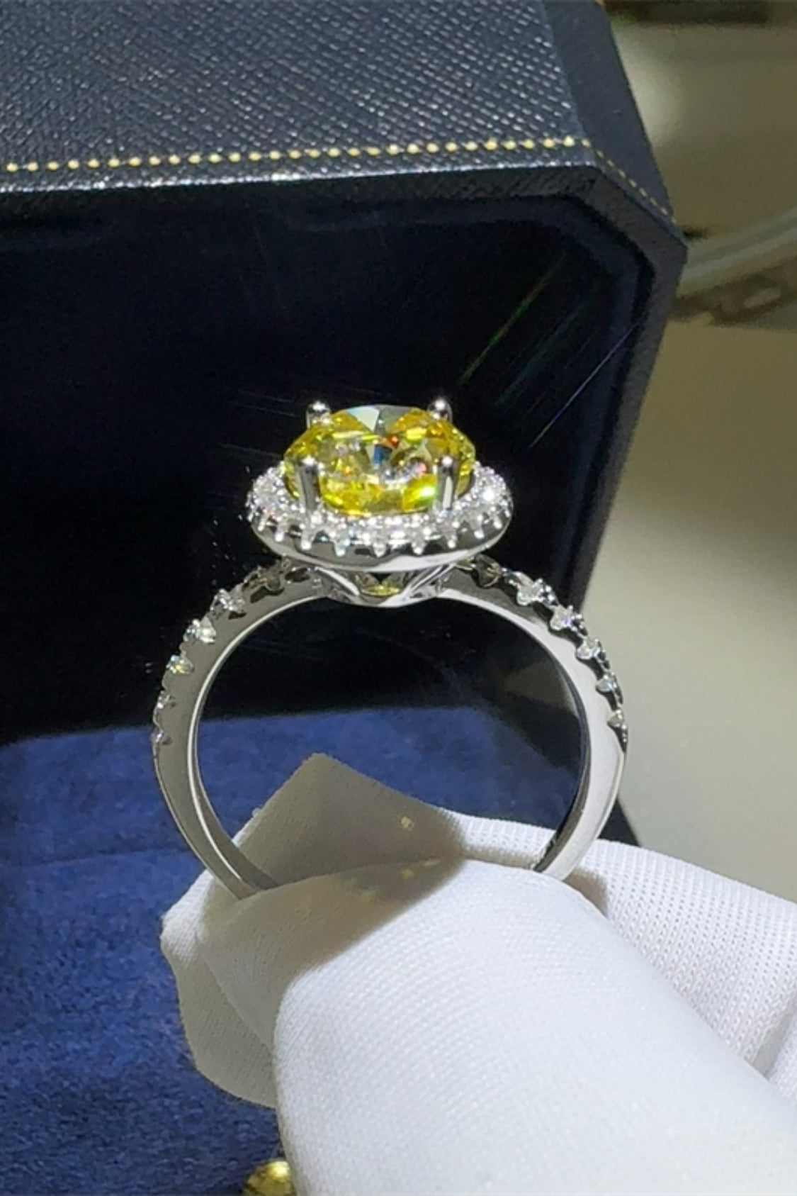 3 Carat Ring Moissanite Stone 925 Sterling Silver Women Jewelry with Box 945bd617-9f98-449a-8241-346945e9fb43-Max Trendsi