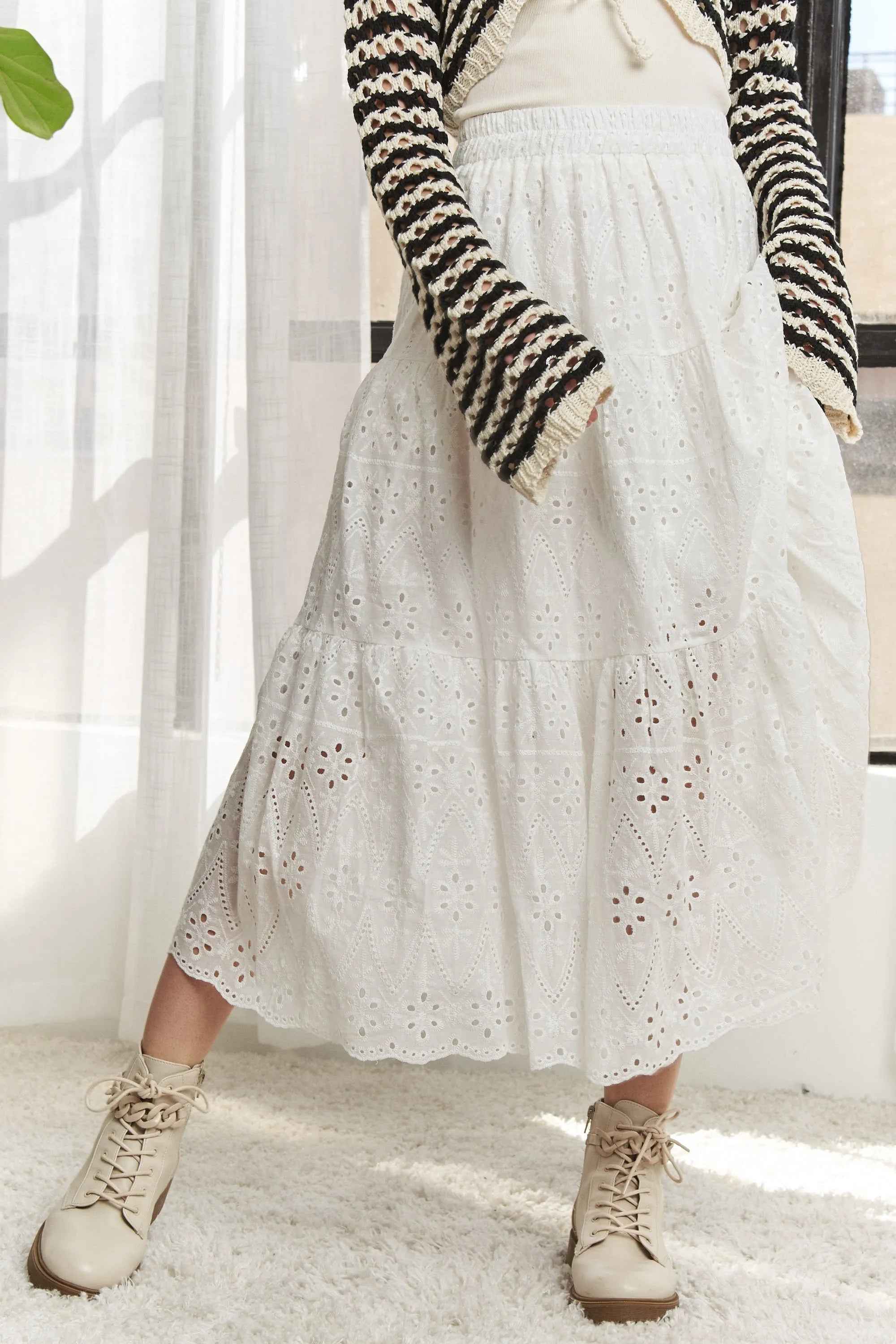 ADORA Midi Skirt White Chrochet Eyelet Elastic Waistband Tiered 94ee30b7-cae2-41a2-b8bd-e81c7e6f2e1c-Max-Origin Trendsi