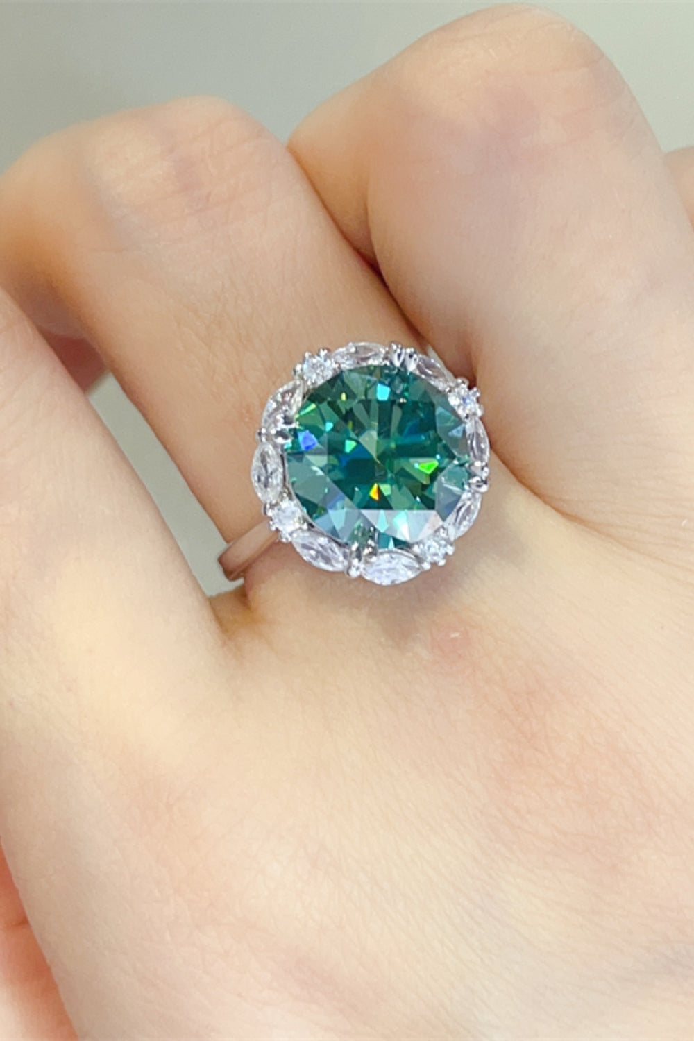 Silver Ring 5 Carat Moissanite Dark Green Round Stone 925 Sterling Jewelry 95746fa9-4a49-4c1e-9288-52cc2eda0e74-Max Trendsi