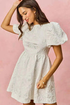 SO ME Jacquard Mini Dress White Floral Bubble Shorts Sleeves 957d3722eb764cc4b7559623c4213620-Max-Origin Trendsi