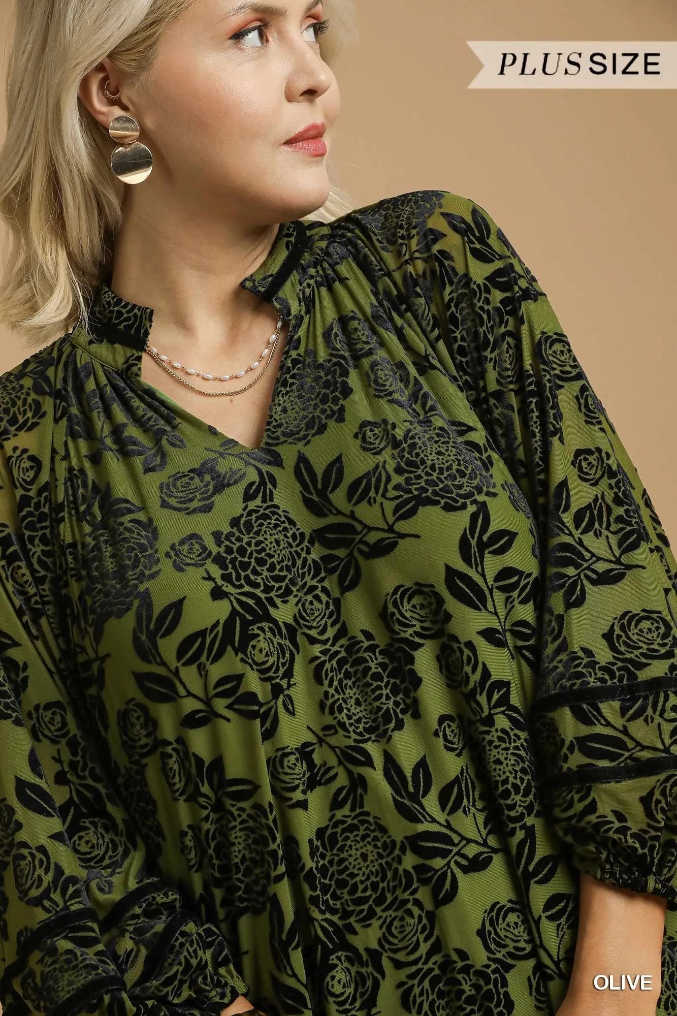 Umgee Velvet Blouse Olive Floral with Balloon Long Sleeves Top 96919223-771b-4b0b-9176-002cd06d708c-Max-Origin Trendsi