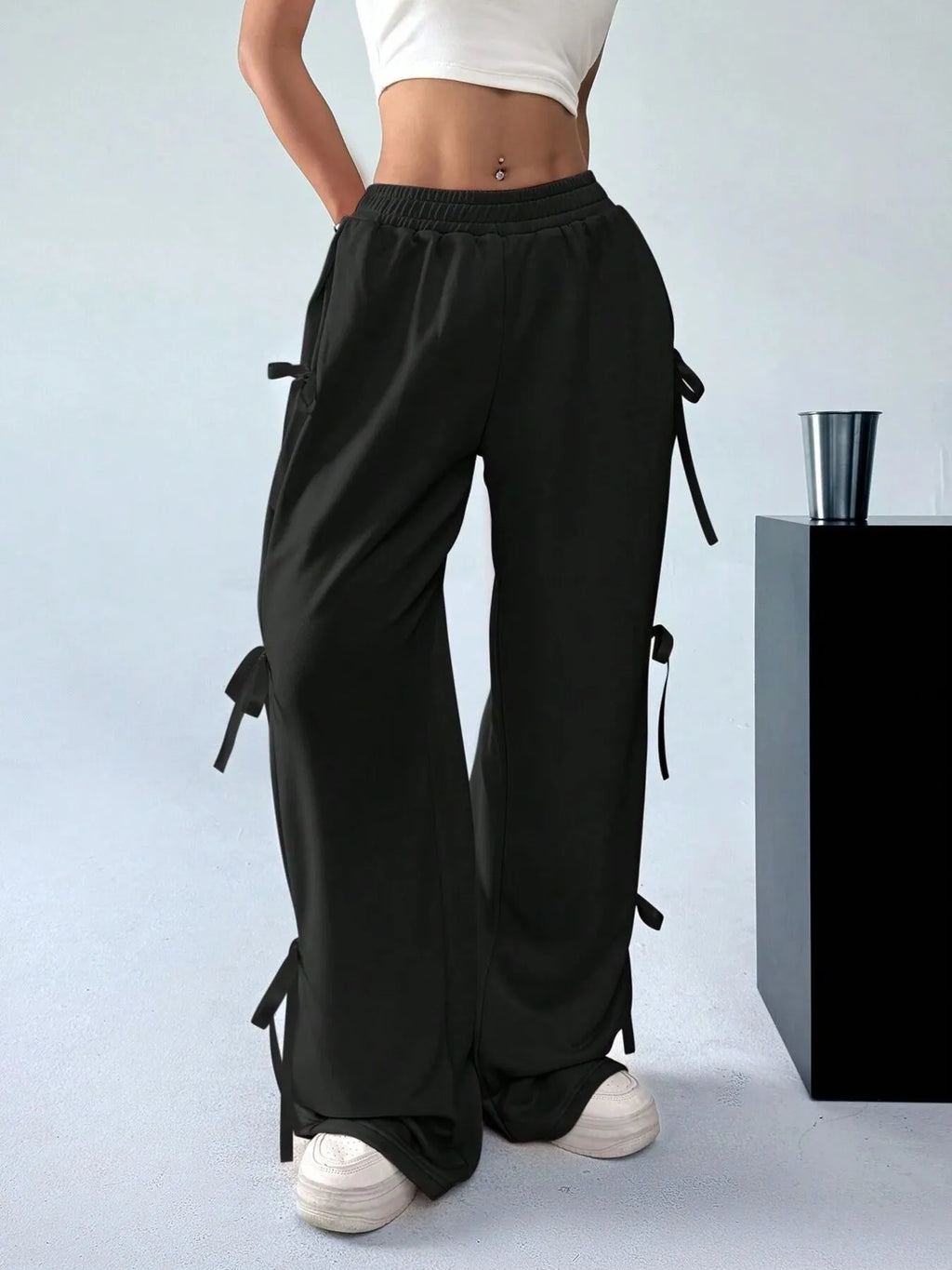 Women's Cargo Pants Black Wide Leg with Side Tie Details Leopard 96b99fbdfaf14d94bdde458fc8f9f047-Max-Origin Trendsi