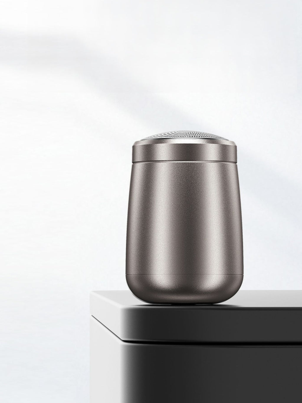 979db9cc-68bd-4d9f-a4d0-c2352614bcd6-Max