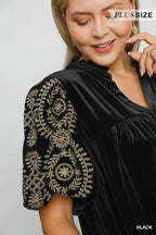 Umgee Blouse Black Velvet Embroidered Short Puff Sleeve Top 98062399-d1d0-4ae8-b7a2-f4149c46fa36-Max-Origin Trendsi
