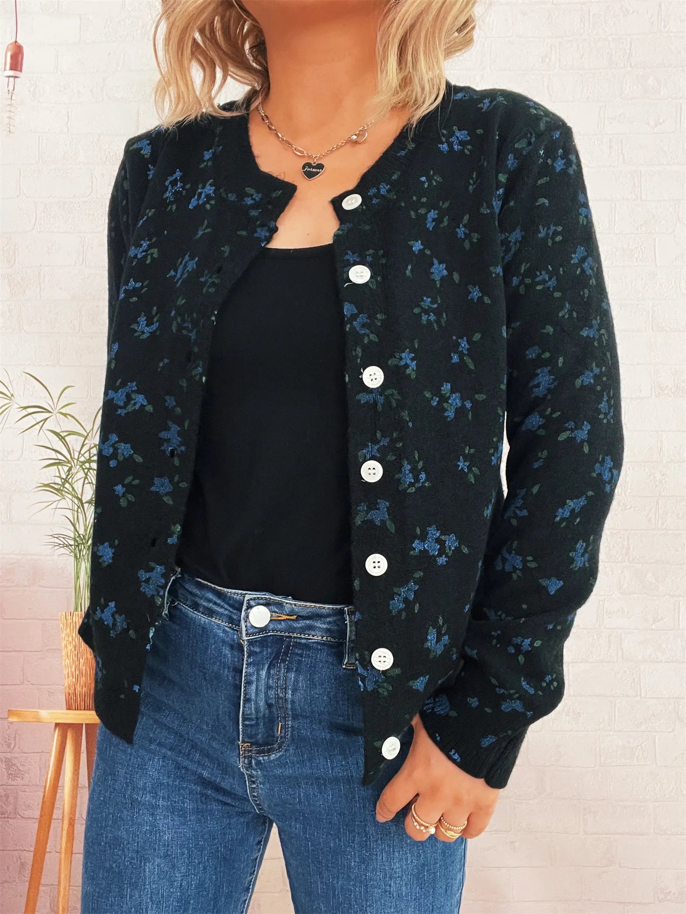 Women's Cardigan Floral Button-Up Long Sleeve Knit Round Neck 984969776c964051b3931c3e5d7e8db9-Max-Origin Trendsi