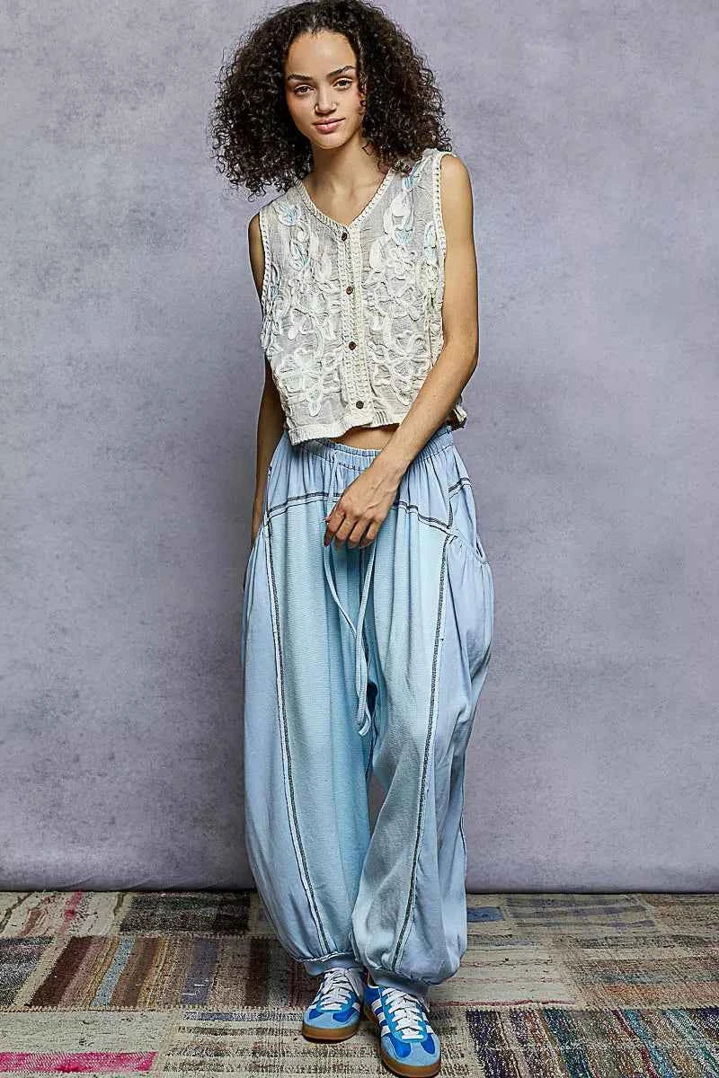POL Button Down Floral Embroidery Cropped Crochet Vest Top