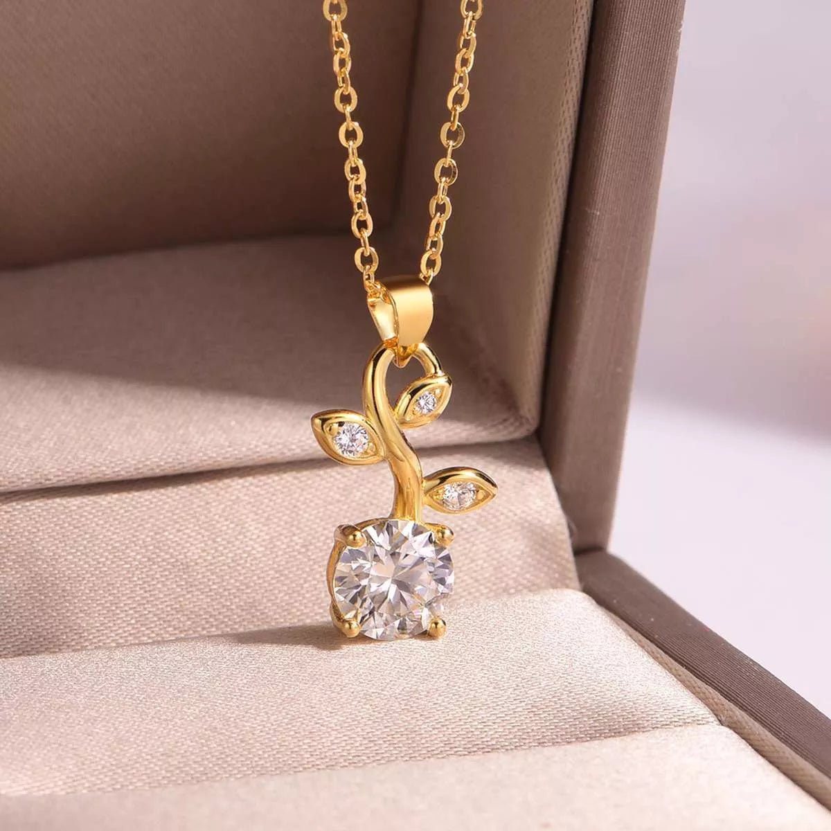 1.2 Carat Moissanite Women's Pendant 18K Gold-Plated Necklace 925 Sterling Silver 9960b238-dfc1-49cb-96a8-2983a108d58c-Max-Origin Trendsi