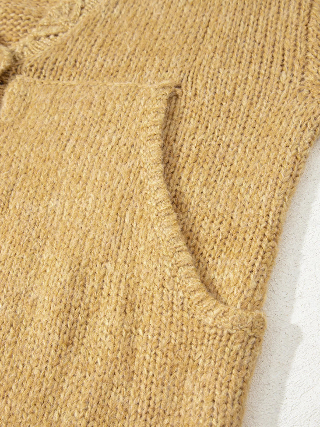 Women's Cardigan Camel Lantern Sleeve Scallop V Neck Buttoned Soft Acrylic Knit 9b0df36f1fcf41f59f5f3bee9132ed4d-Max-Origin Trendsi